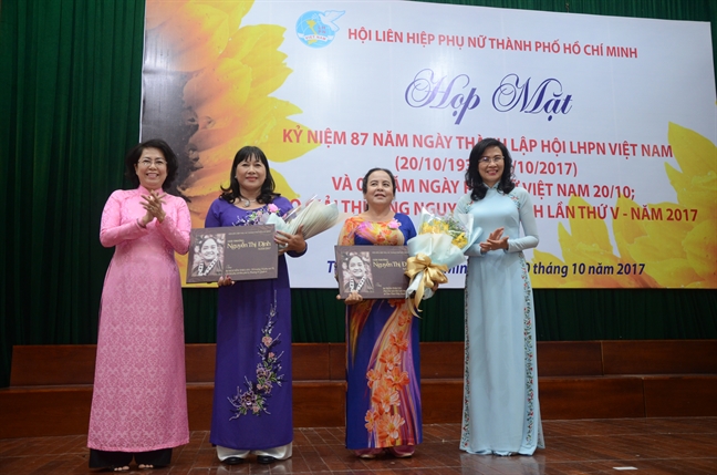 Nhiều thành tựu nổi bật trong hoạt động Hội và phong trào phụ nữ Nhieu thanh tuu noi bat trong hoat dong Hoi va phong trao phu nu