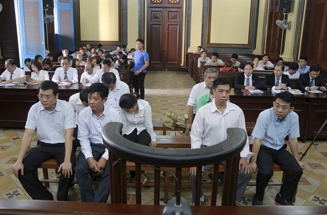 'Thứ trưởng hay Cục trưởng cũng vậy, quân pháp bất vị thân' 'Thu truong hay Cuc truong cung vay, quan phap bat vi than'
