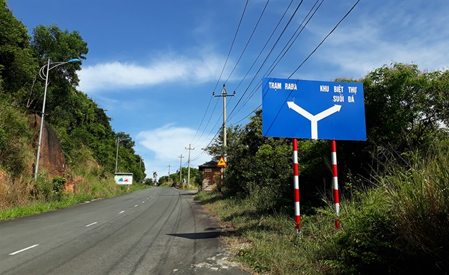 Chủ tịch Đà Nẵng ‘giải mật’ lô biệt thự L09 trên Sơn Trà Chu tich Da Nang ‘giai mat’ lo biet thu L09 tren Son Tra