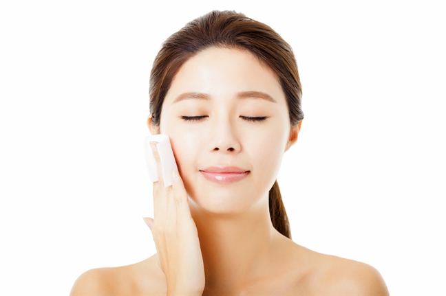 Bật mí quy trình dưỡng da chuẩn hóa 10 thao tác của phái đẹp Hàn Bat mi quy trinh duong da chuan hoa 10 thao tac cua phai dep Han