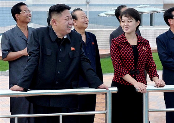 Hai người phụ nữ 'thế hệ Y' phía sau nhà lãnh đạo Kim Jong Un Hai nguoi phu nu 'the he Y' phia sau nha lanh dao Kim Jong Un