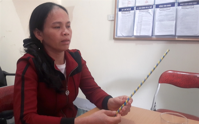 Phụ huynh tố cô giáo mầm non đánh gãy ngón tay bé 5 tuổi Phu huynh to co giao mam non danh gay ngon tay be 5 tuoi