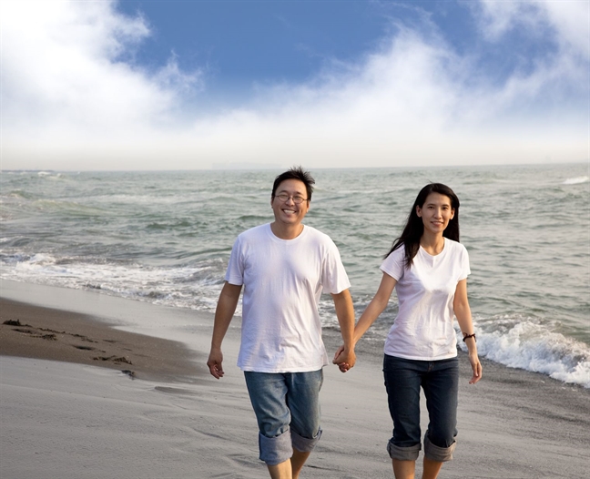 Trước tiên, hãy làm tròn vai người vợ! Truoc tien, hay lam tron vai nguoi vo!