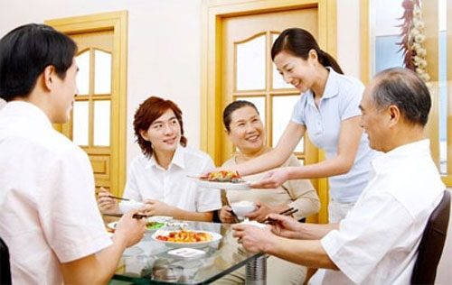 Gái quê lấy chồng thành phố cố gắng làm dâu thảo hiền, bị nhà chồng xem như ôsin Gai que lay chong thanh pho co gang lam dau thao hien, bi nha chong xem nhu osin