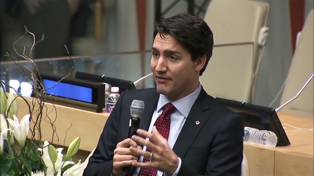 Thủ tướng Canada Justin Trudeau dạy con trai yêu thương và bảo vệ phụ nữ Thu tuong Canada Justin Trudeau day con trai yeu thuong va bao ve phu nu