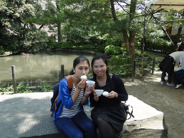Tả tơi sau cơn bão ly hôn, chị dọn dẹp khổ đau, để yêu rồi đi lấy chồng Ta toi sau con bao ly hon, chi don dep kho dau, de yeu roi di lay chong