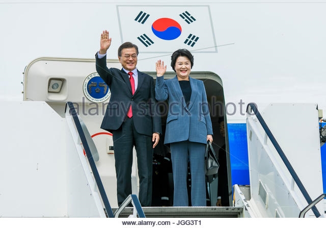 Phu nhân Tổng thống Hàn Quốc Moon Jae In giản dị, thanh lịch khi dự APEC 2017 Phu nhan Tong thong Han Quoc Moon Jae In gian di, thanh lich khi du APEC 2017