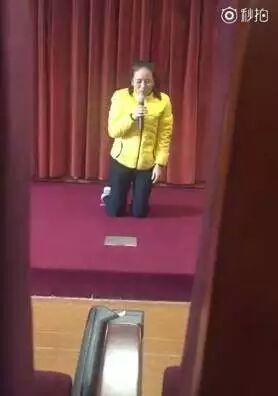 Giáo viên mẫu giáo gây phẫn nộ vì bạo hành học sinh Giao vien mau giao gay phan no vi bao hanh hoc sinh