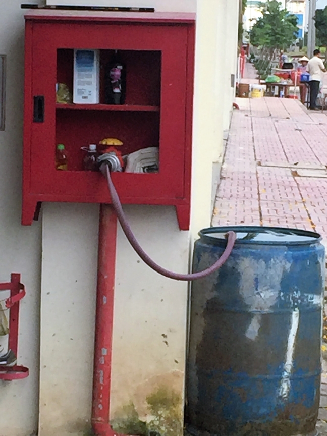 Hàng nghìn căn hộ tái định cư bên kia sông Sài Gòn xây xong, bỏ hoang Hang nghin can ho tai dinh cu ben kia song Sai Gon xay xong, bo hoang