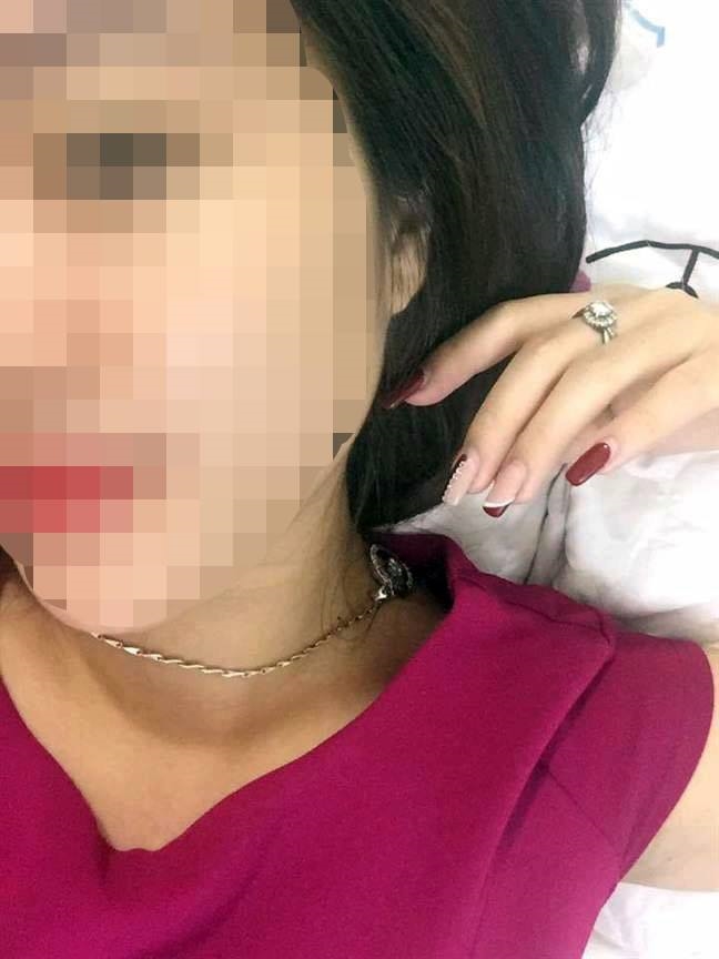 Ôm con bỏ trốn sau trận đòn nhừ tử và đường cùng phải gởi con cho người lạ để đi làm Om con bo tron sau tran don nhu tu va duong cung phai goi con cho nguoi la de di lam