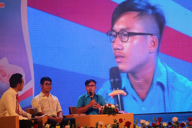 Tuyên dương 48 gương 'Người con hiếu thảo' cấp thành phố Tuyen duong 48 guong 'Nguoi con hieu thao' cap thanh pho