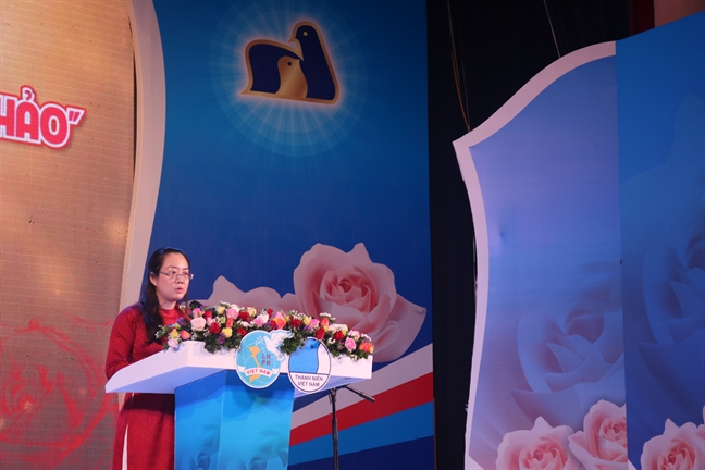 Tuyên dương 48 gương 'Người con hiếu thảo' cấp thành phố Tuyen duong 48 guong 'Nguoi con hieu thao' cap thanh pho