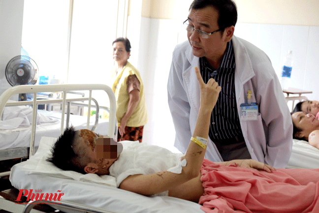Tạt axit đi tù bao nhiêu năm? Tat axit di tu bao nhieu nam?