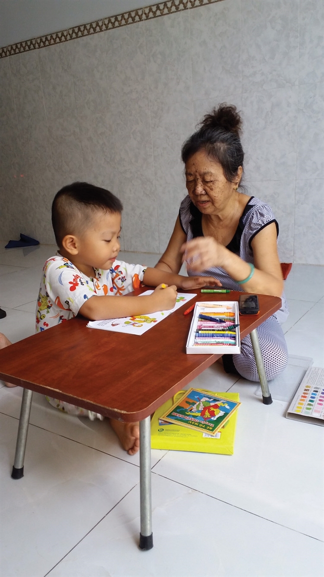 Đứng dậy và bước tới Dung day va buoc toi