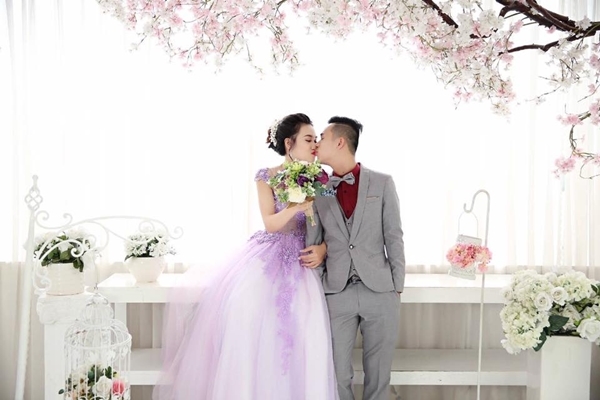 Cô dâu Bắc được bố mẹ chồng Nam yêu thương hết lòng đến mức chẳng muốn ra riêng Co dau Bac duoc bo me chong Nam yeu thuong het long den muc chang muon ra rieng