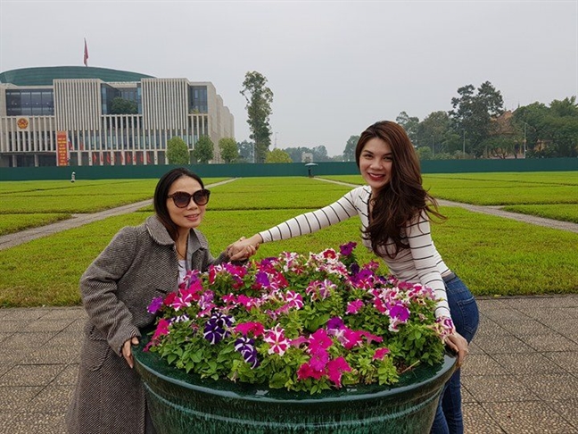 Mẹ sanh con trai, nhưng con lại thành gái xinh, được yêu, được hạnh phúc Me sanh con trai, nhung con lai thanh gai xinh, duoc yeu, duoc hanh phuc