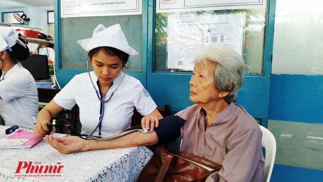 Bảo hiểm xã hội Việt Nam 'nghỉ chơi' y tế tư nhân? Bao hiem xa hoi Viet Nam 'nghi choi' y te tu nhan?