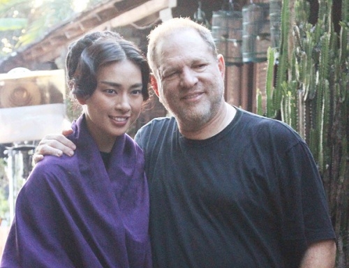 Vụ bê bối tình dục giữa Harvey Weinstein và sao nữ Hollywood được làm thành phim tài liệu Vu be boi tinh duc giua Harvey Weinstein va sao nu Hollywood duoc lam thanh phim tai lieu