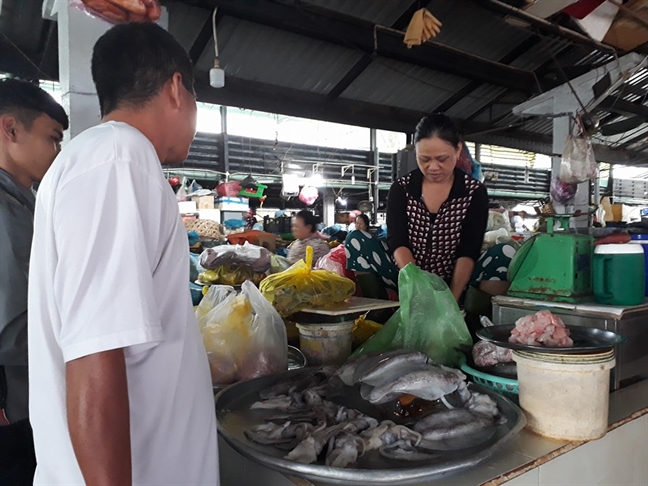 TP.HCM: Bão chưa vào, giá thực phẩm đã tăng 'phi mã' TP.HCM: Bao chua vao, gia thuc pham da tang 'phi ma'