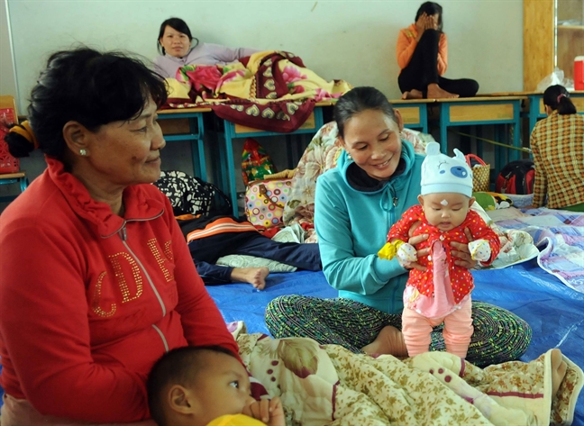 TP.HCM hoàn tất công tác gia cố đê bao, neo đậu tàu thuyền ứng phó bão Tembin TP.HCM hoan tat cong tac gia co de bao, neo dau tau thuyen ung pho bao Tembin