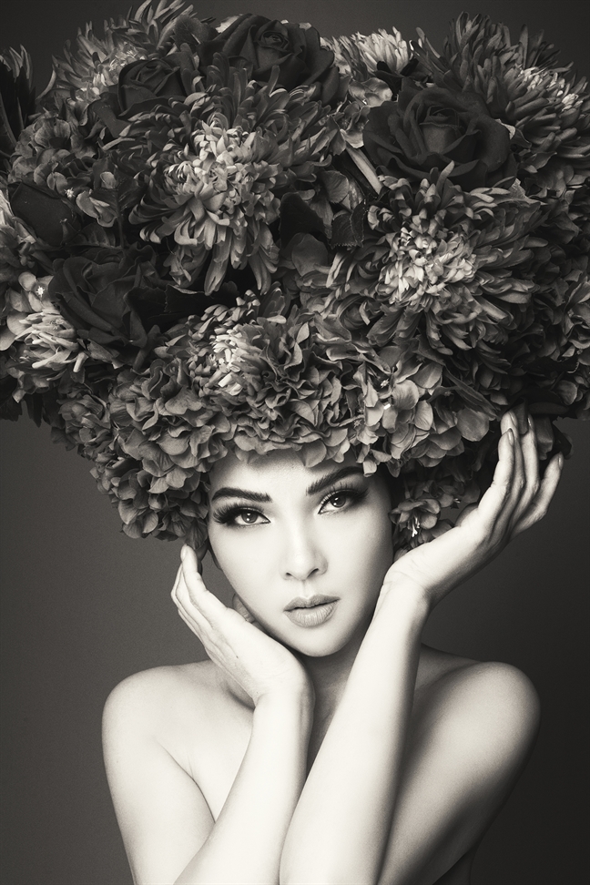 Tăng Thanh Hà đọ vẻ bán nude với dàn mỹ nhân hàng đầu V-biz Tang Thanh Ha do ve ban nude voi dan my nhan hang dau V-biz