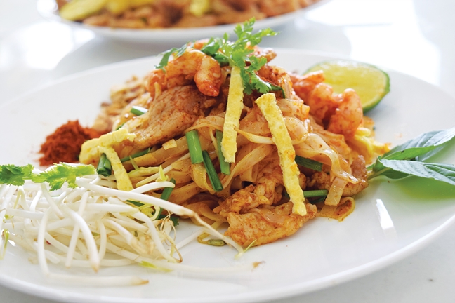 Vào bếp biến tấu đậu hũ và làm món Pad Thái Vao bep bien tau dau hu va lam mon Pad Thai