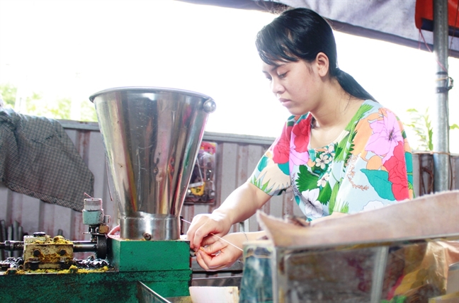 Cận cảnh làng nghề nhang lâu đời nhất ở Sài Gòn những ngày giáp tết Can canh lang nghe nhang lau doi nhat o Sai Gon nhung ngay giap tet