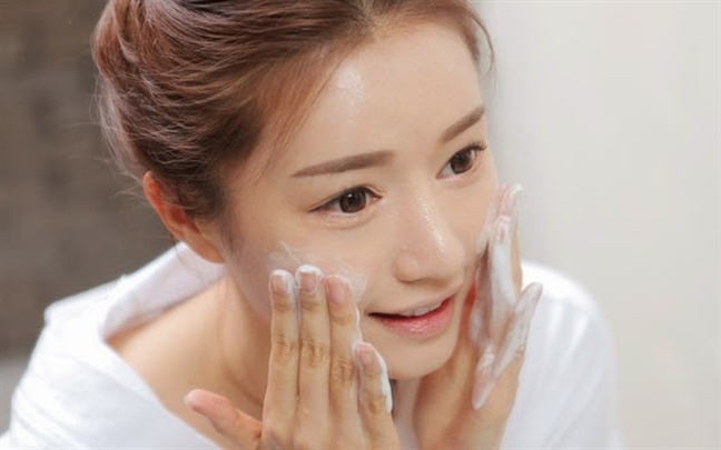 Thói quen không ngờ khi rửa mặt khiến làn da xuống cấp thảm hại Thoi quen khong ngo khi rua mat khien lan da xuong cap tham hai