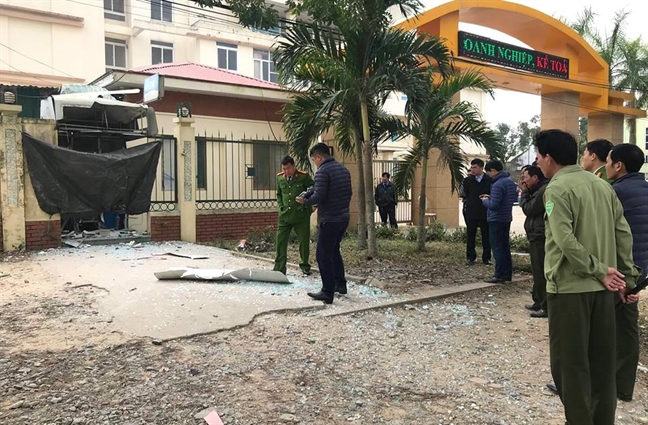 Lời khai của hai anh em họ đem mìn đi nổ trụ ATM kiếm tiền trả nợ Loi khai cua hai anh em ho dem min di no tru ATM kiem tien tra no