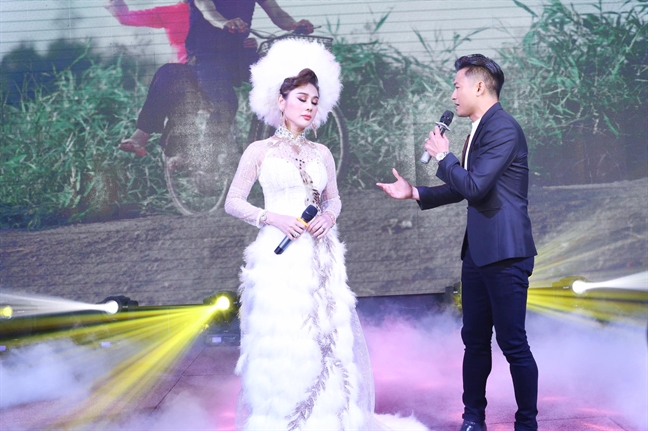 Quý Bình: ‘Tôi không phải tình cũ của Lâm Khánh Chi’ Quy Binh: ‘Toi khong phai tinh cu cua Lam Khanh Chi’