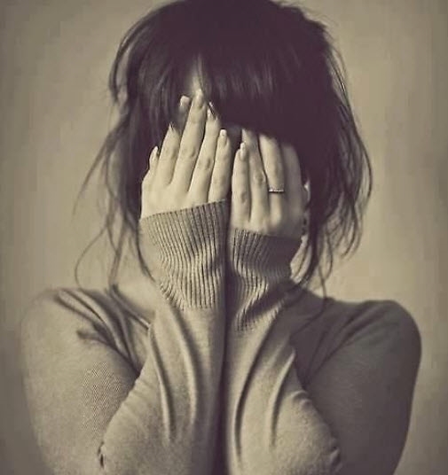 Đàn bà, phải tự đứng dậy từ nỗi đau Dan ba, phai tu dung day tu noi dau