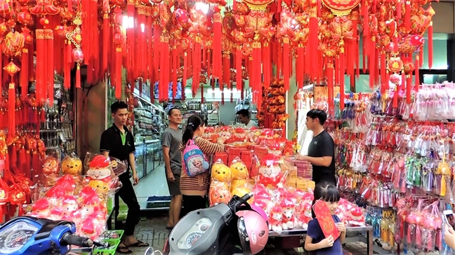 Cận cảnh những linh vật chó trang trí 'hút hàng' tết Mậu Tuất 2018 Can canh nhung linh vat cho trang tri 'hut hang' tet Mau Tuat 2018