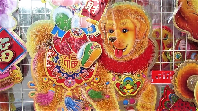 Cận cảnh những linh vật chó trang trí 'hút hàng' tết Mậu Tuất 2018 Can canh nhung linh vat cho trang tri 'hut hang' tet Mau Tuat 2018