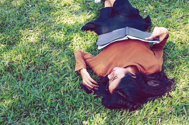 Có nỗi đau phải cần liều thuốc đắng Co noi dau phai can lieu thuoc dang