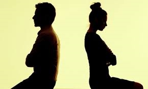 Hận người vợ bội bạc, bố không muốn mẹ tham dự đám cưới của tôi Han nguoi vo boi bac, bo khong muon me tham du dam cuoi cua toi