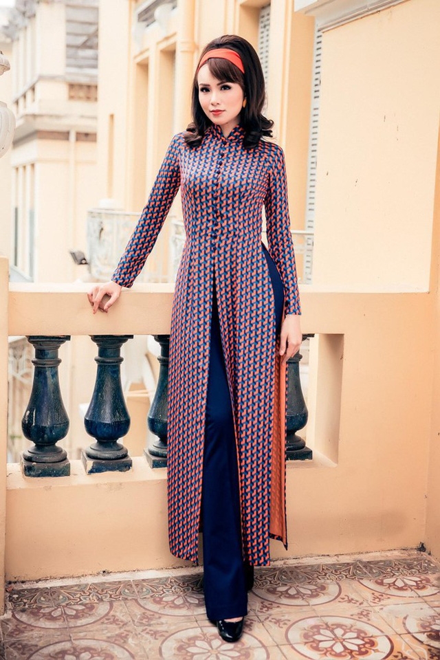 Mỹ nhân Việt tích cực lăng xê mẫu áo dài cách tân Tết 2018 My nhan Viet tich cuc lang xe mau ao dai cach tan Tet 2018