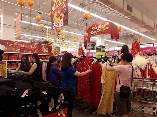 Các kiểu áo dài cách tân đón tết 2018 được lòng phái đẹp Cac kieu ao dai cach tan don tet 2018 duoc long phai dep