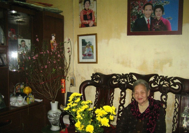 Ngày tết đầm ấm sum vầy của gia đình tứ đại đồng đường trong ngôi nhà 100 tuổi Ngay tet dam am sum vay cua gia dinh tu dai dong duong trong ngoi nha 100 tuoi