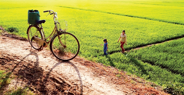 Hầu rượu nhà văn Nguyễn Quang Sáng Hau ruou nha van Nguyen Quang Sang