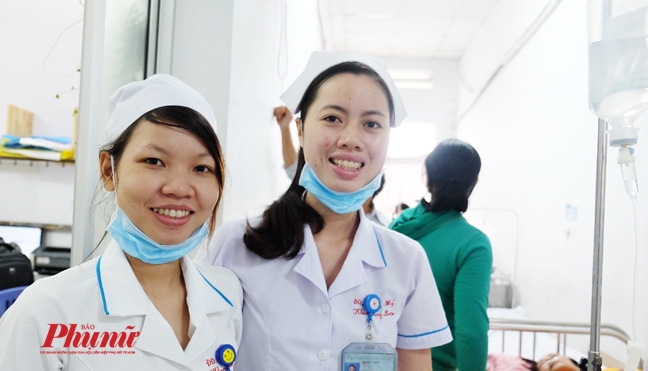 Nữ điều dưỡng không buông tay bệnh nhân ung thư đến cuối cuộc đời Nu dieu duong khong buong tay benh nhan ung thu den cuoi cuoc doi