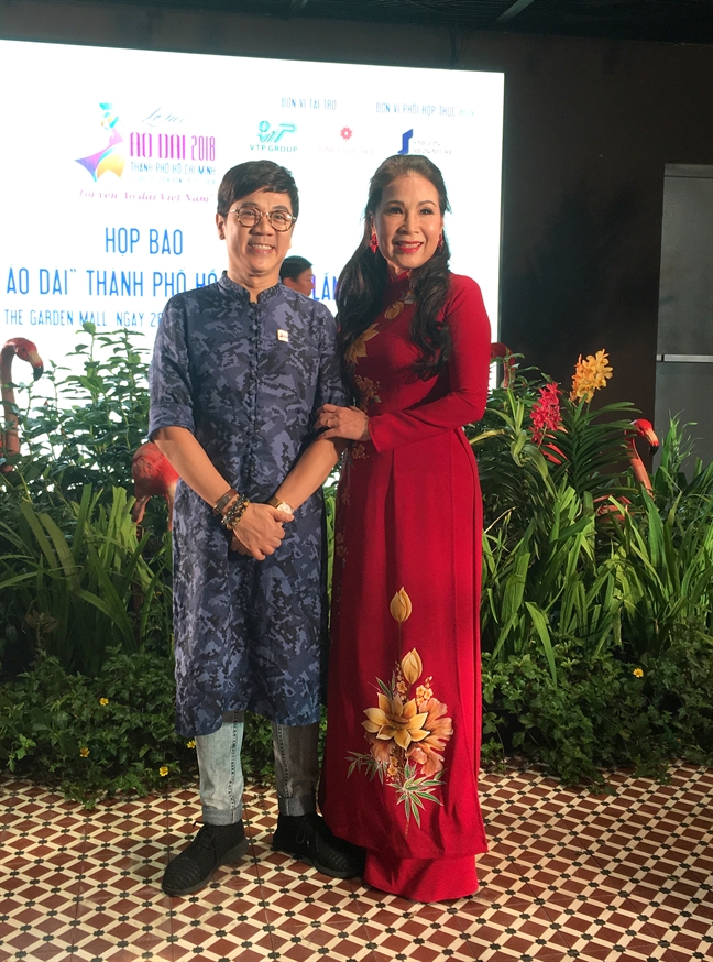 NSƯT Thành Lộc và nỗi trăn trở áo dài ‘phản cảm’ NSUT Thanh Loc va noi tran tro ao dai ‘phan cam’