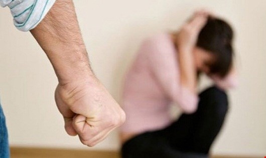 Có ông bố nghiện rượu, tôi nơm nớp sợ bạn gái biết sẽ chia tay Co ong bo nghien ruou, toi nom nop so ban gai biet se chia tay