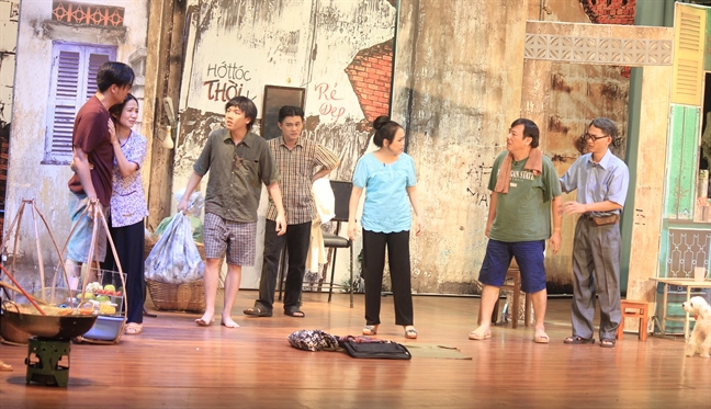Sân khấu 'rơi rụng' – tương lai đã được báo trước San khau 'roi rung' – tuong lai da duoc bao truoc