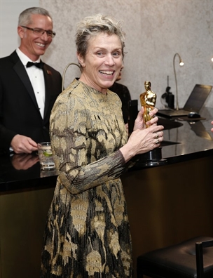 Giải thưởng Oscar suýt bị cưỡng đoạt! Giai thuong Oscar suyt bi cuong doat!