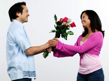 Ngày 8/3 chồng gửi vợ phong bì cho... thực tế! Ngay 8/3 chong gui vo phong bi cho... thuc te!