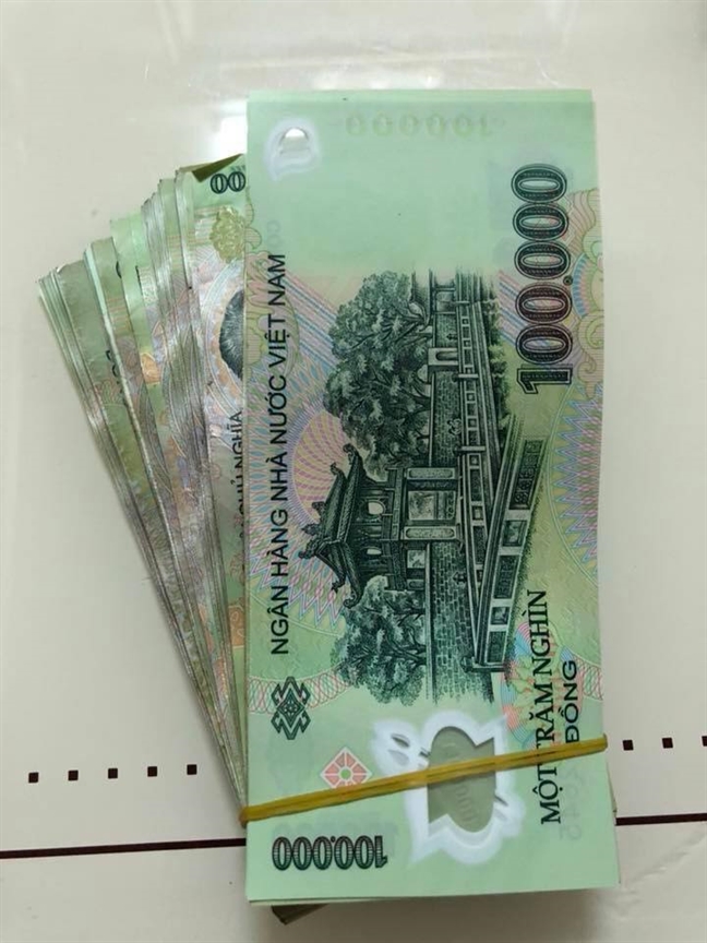Ngày 8/3 chồng gửi vợ phong bì cho... thực tế! Ngay 8/3 chong gui vo phong bi cho... thuc te!