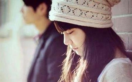 Xin lỗi em, chúng ta nên dừng lại vì anh vẫn còn yêu cô ấy Xin loi em, chung ta nen dung lai vi anh van con yeu co ay