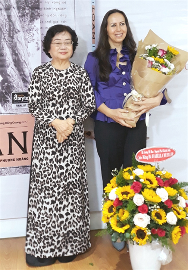 Một người phụ nữ đã 'Mở ra cánh cửa' Mot nguoi phu nu da 'Mo ra canh cua'