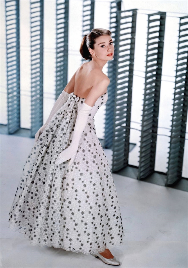Làng thời trang thế giới tiếc nuối vì sự ra đi của nhà thiết kế Hubert de Givenchy Lang thoi trang the gioi tiec nuoi vi su ra di cua nha thiet ke Hubert de Givenchy