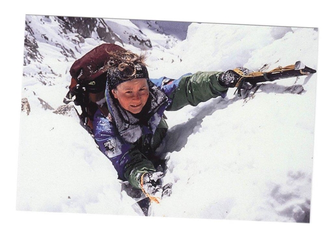 Không bình dưỡng khí, người phụ nữ ngạo nghễ chinh phục đỉnh Everest Khong binh duong khi, nguoi phu nu ngao nghe chinh phuc dinh Everest